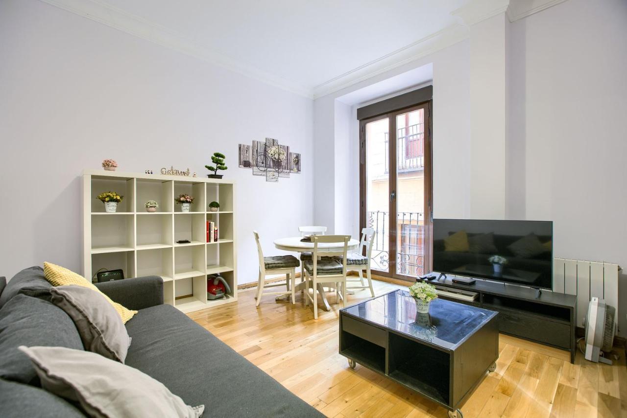 Apartamento En Centro Historico Madrid Buitenkant foto